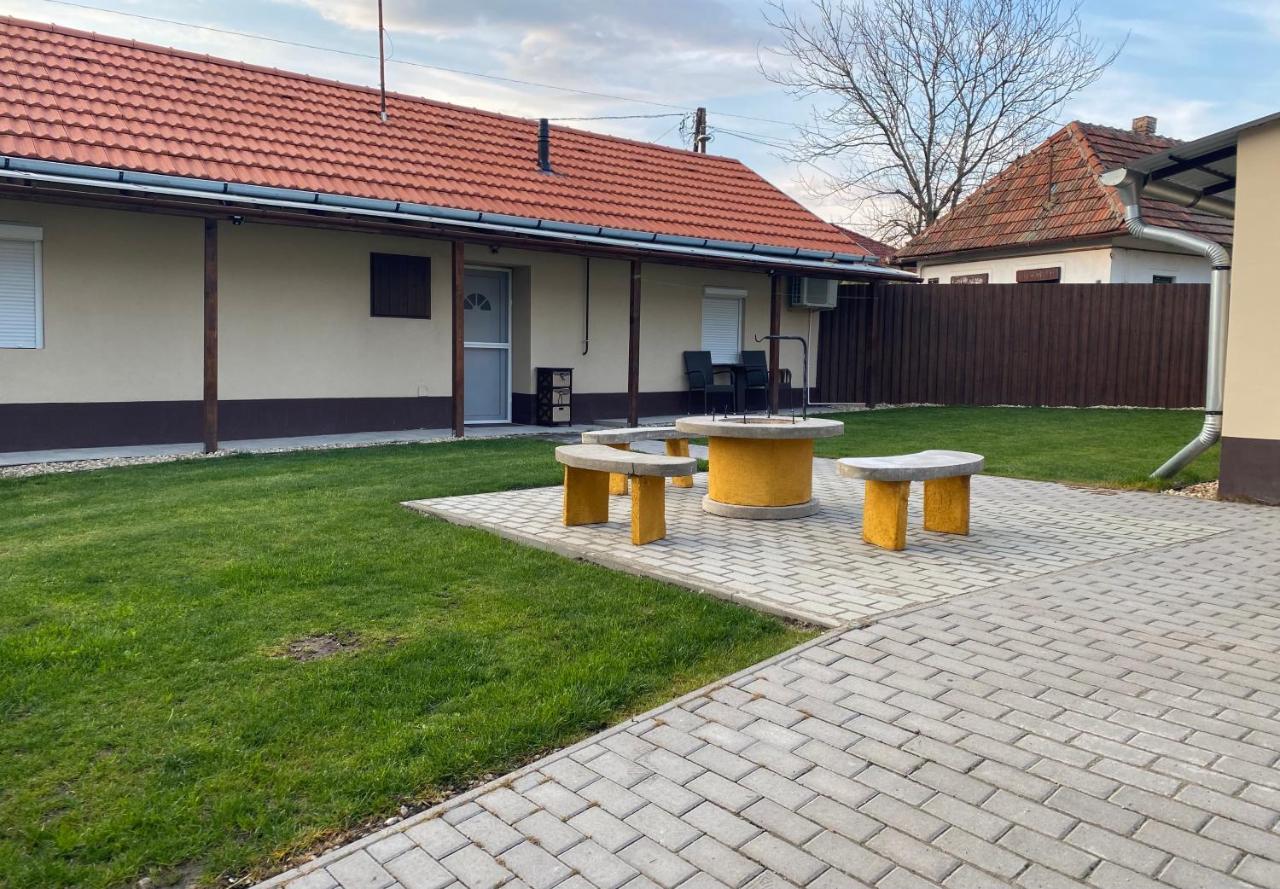 Villa Dio Vendeghaz Mezőkövesd Exterior foto